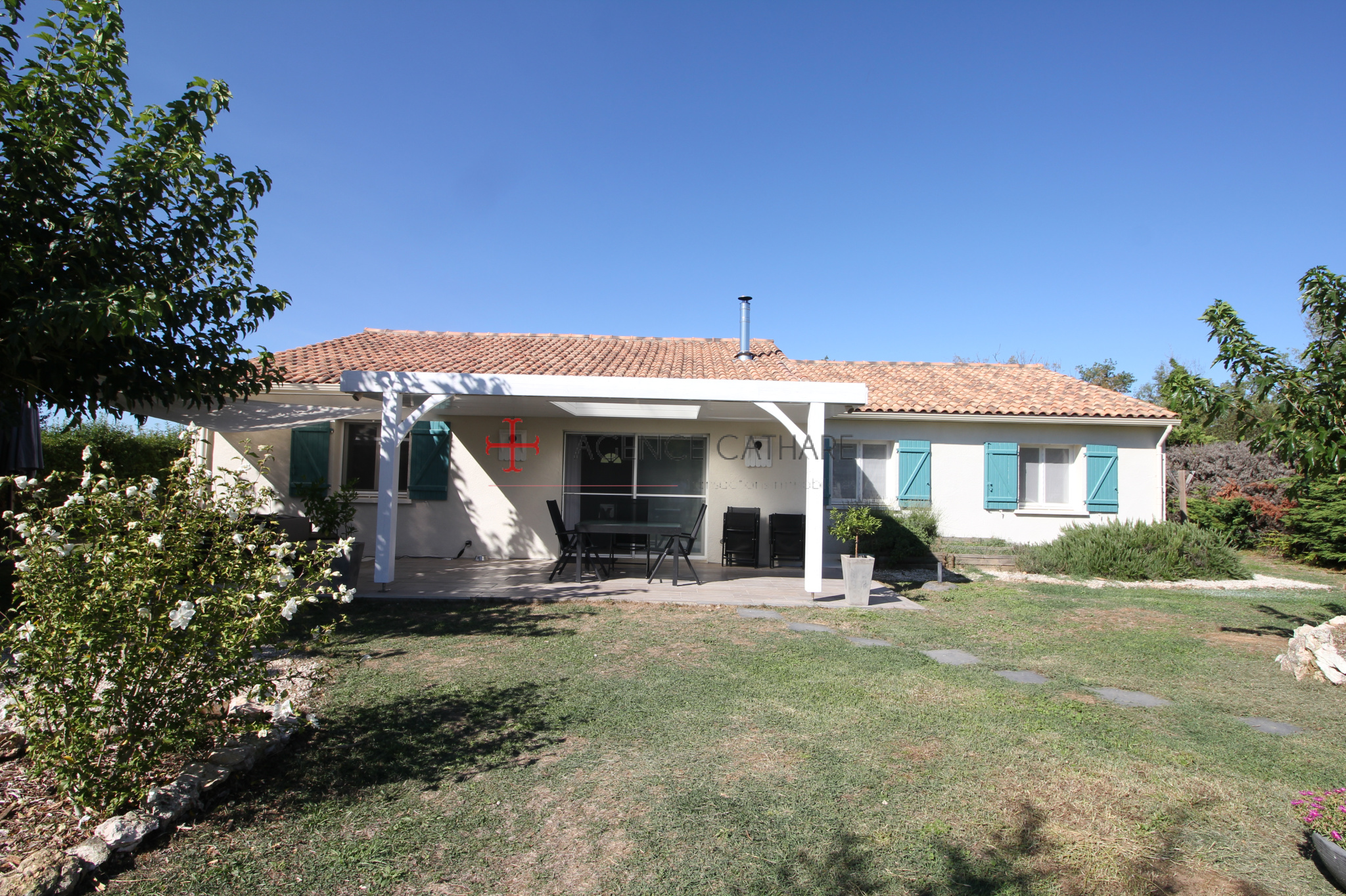 Charmante villa récente de plain-pied